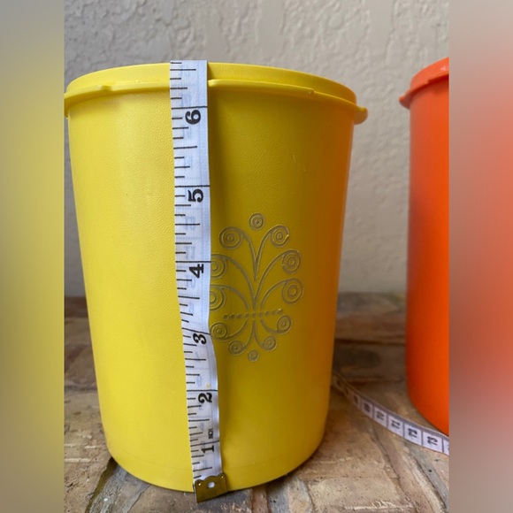 Tupperware - Picture 14 of 14